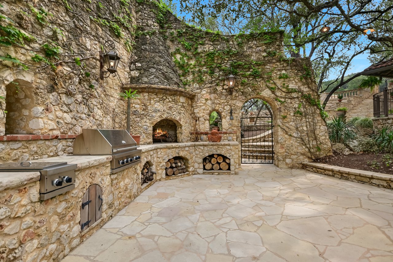 3601 Toro Canyon Rd