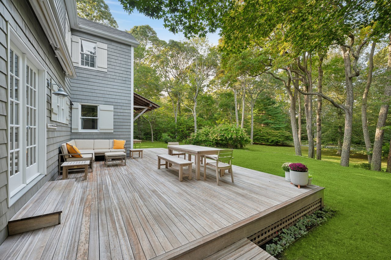 10 Oak Drive