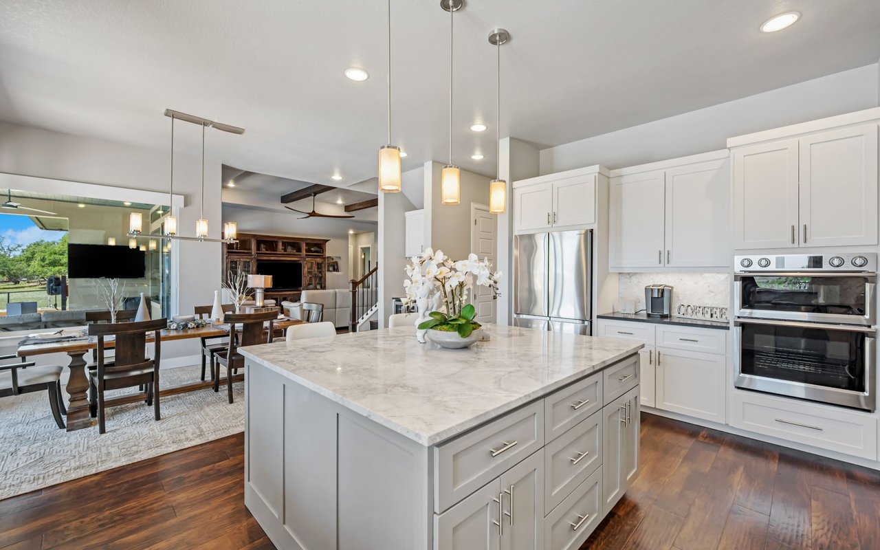 Sheila Davis Group - Vicki Holland