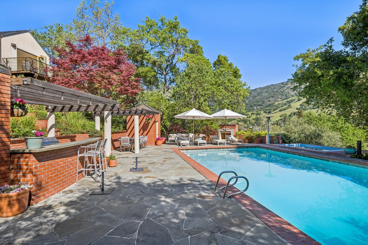 10 Maoli Drive, San Rafael