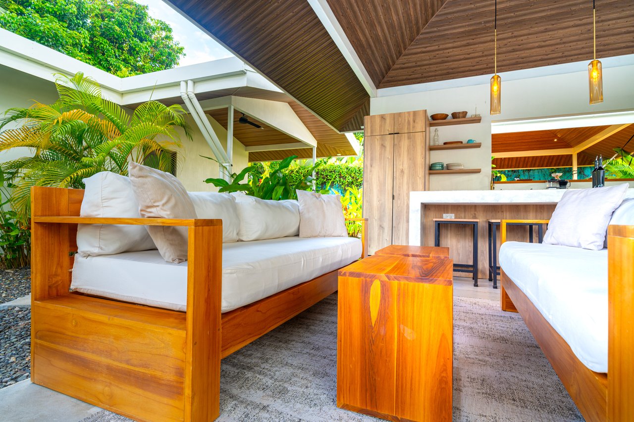 Income Ready Boutique Investment near Whale's Tail Beach