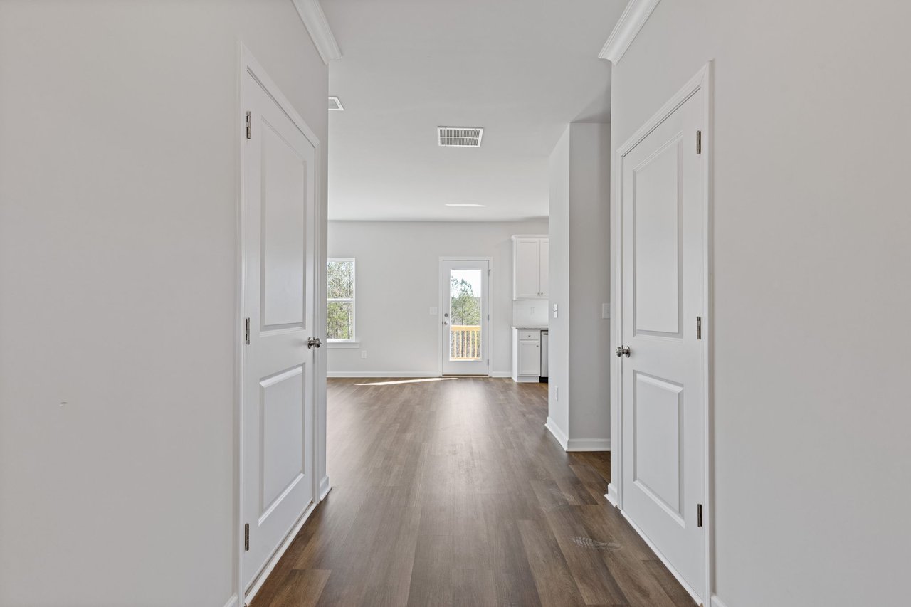 688 Shoals Trl