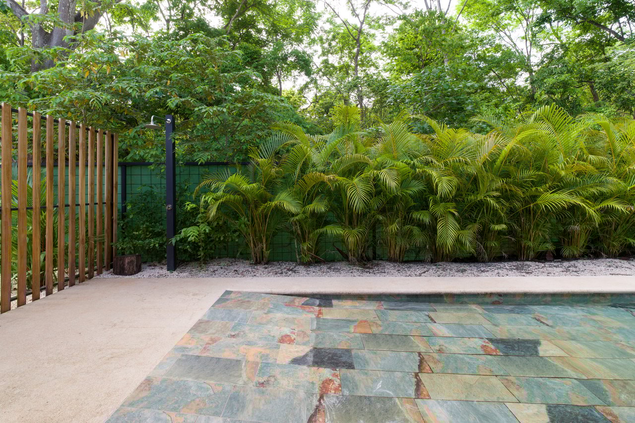 Villa Los Jobos Garden #1 | Modern 4-Bedroom Villa Just 5 Minutes from Tamarindo Beach – Newly Remodeled and Move-In Ready