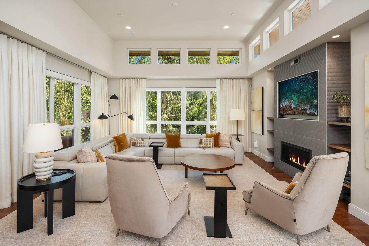 8270 SE 31st Street, Mercer Island