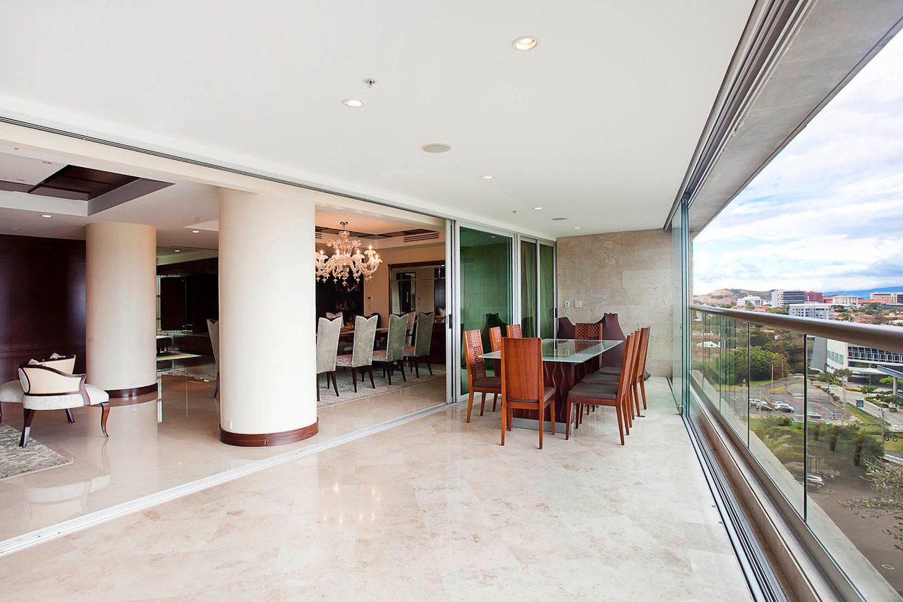 Classic Luxury View Condo, Escazu, San Jose