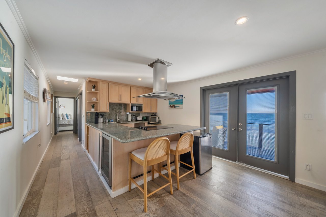 Pacific Retreat 🌊