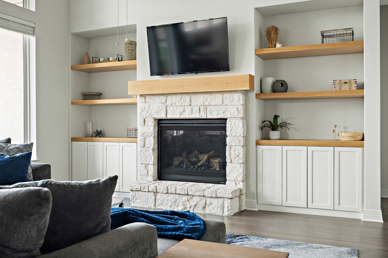 Contemporary Sweetwater Stunner