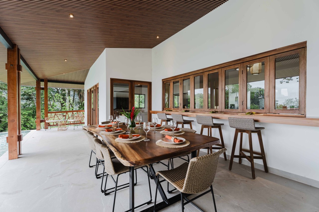 Modern Tropical Minimalism with Ocean views and River Access! Casa Tocuan