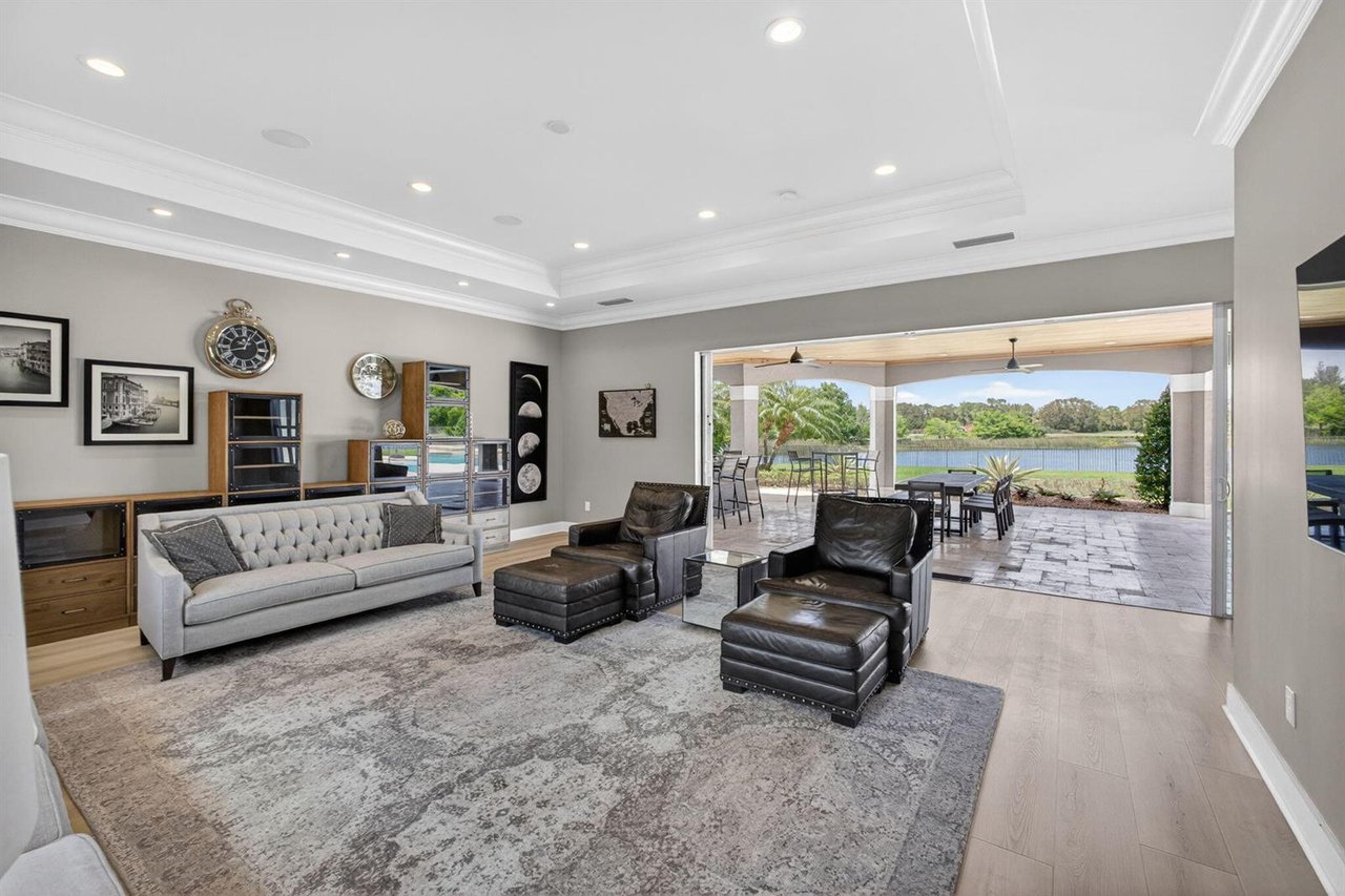 11135 Lynwood Palm Way