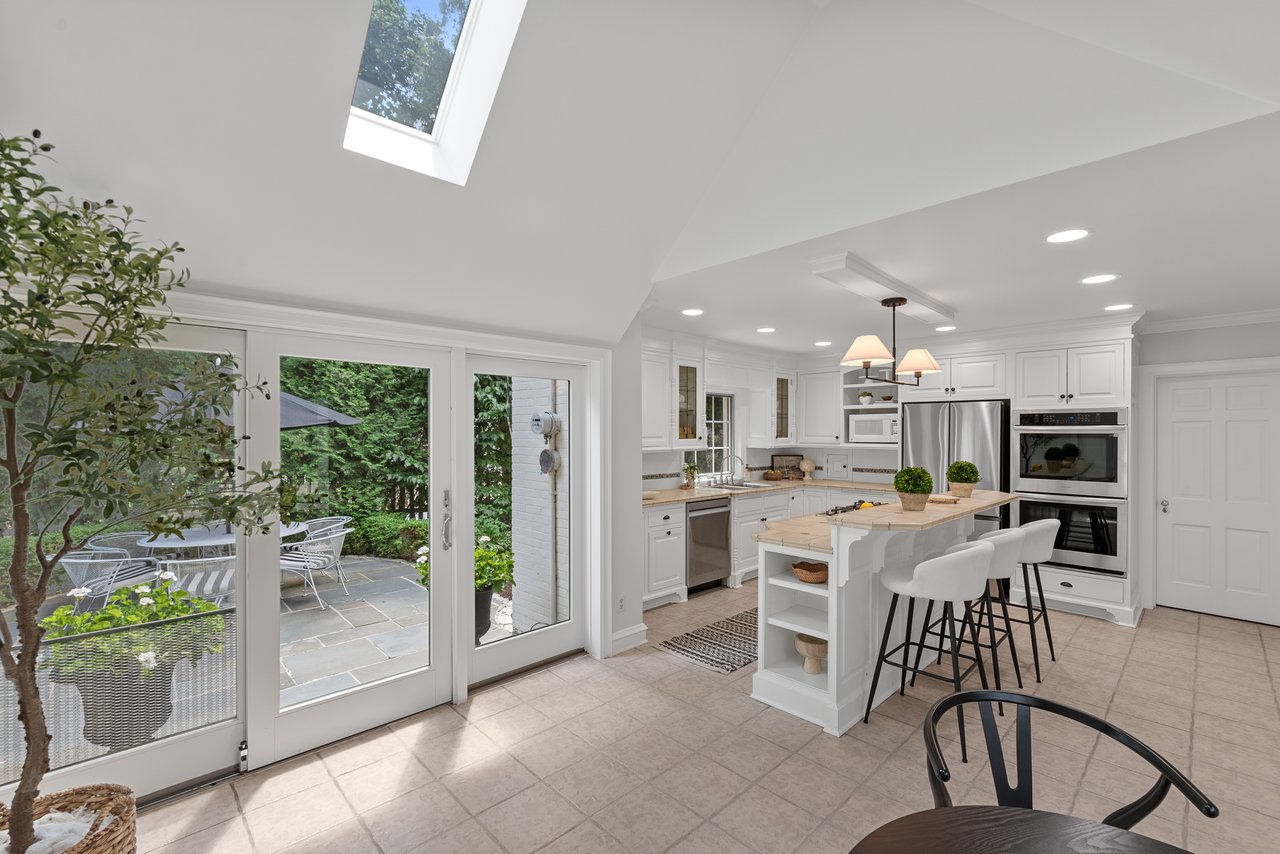 805 E. Green Tree road