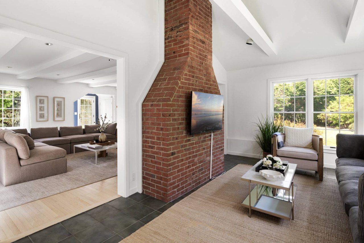 57 Lee Ave