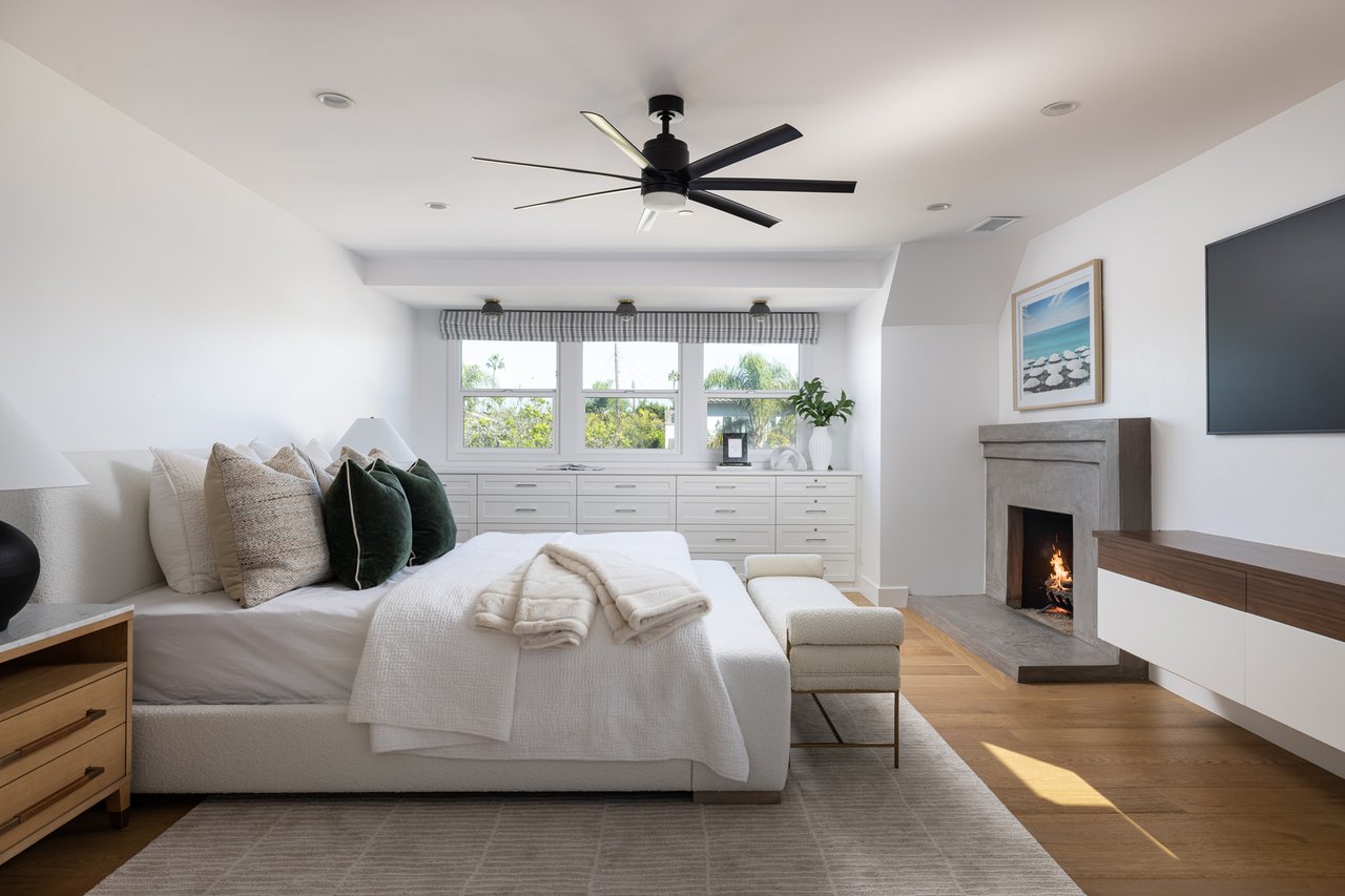 1230 Crystal Cove Way