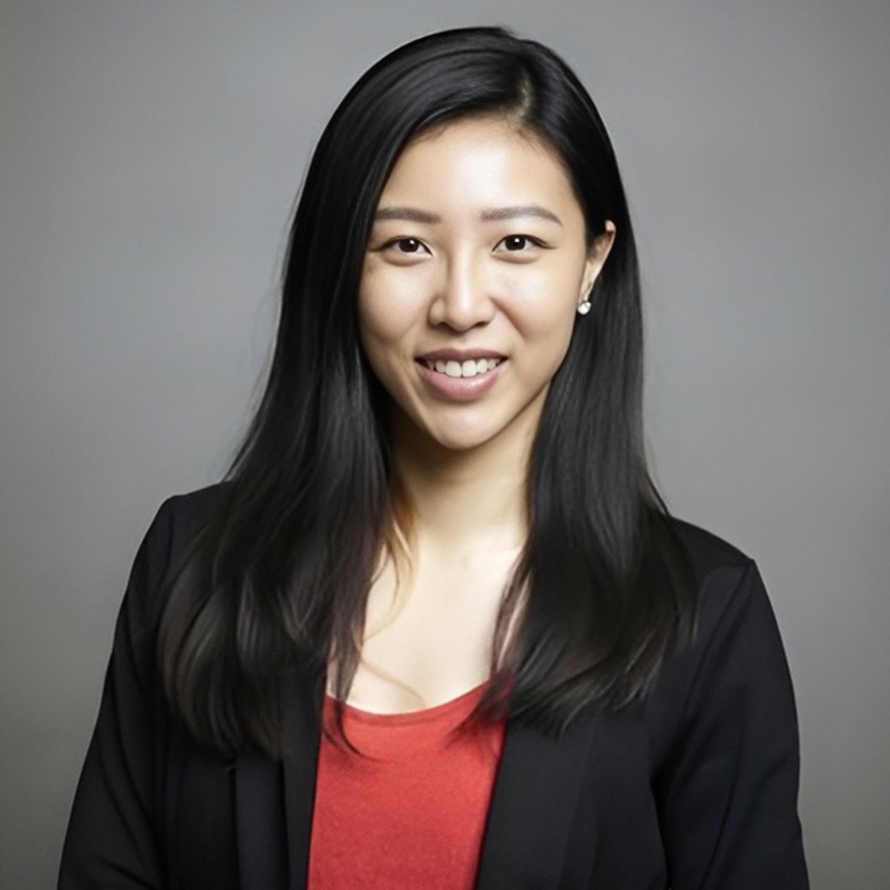 Tiffany Kuo Geneva, IL Real Estate Agent Headshot