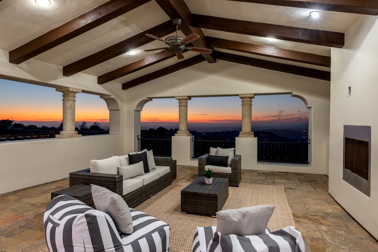 The Pinnacle of Santaluz: The Rare Demand for Custom "Sky Lounge" Estates