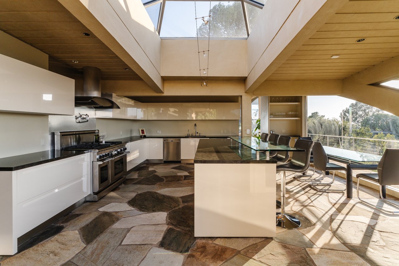 624 Cole Pl, Beverly Hills, CA 90210