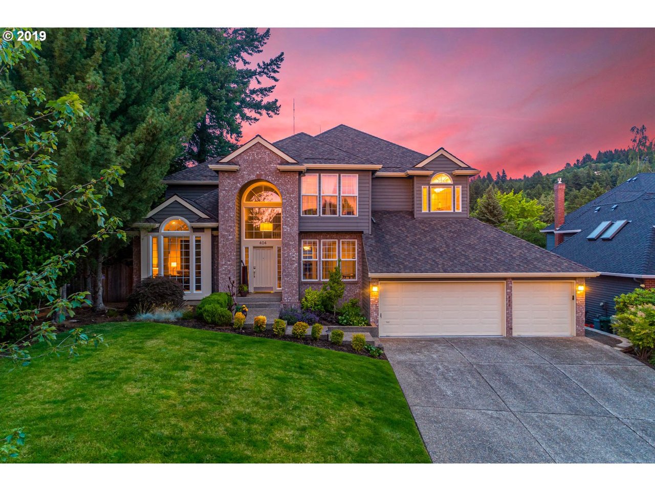 404 NW SUNDOWN WAY