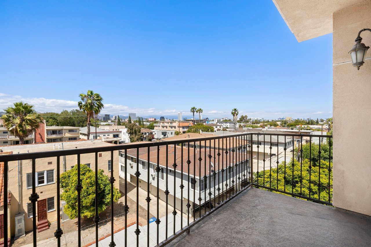 8555 Cashio St Unit: PH 4