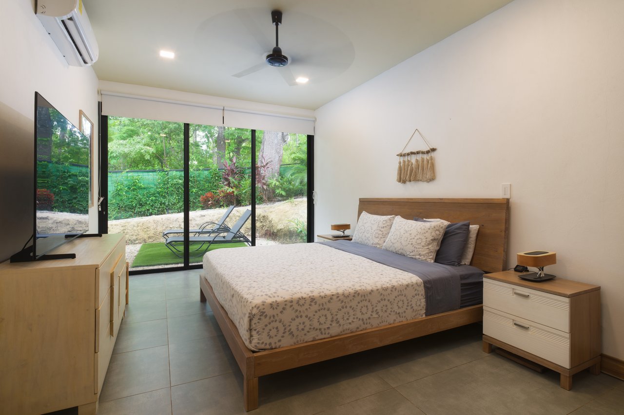Villa Los Jobos Garden #1 | Modern 4-Bedroom Villa Just 5 Minutes from Tamarindo Beach – Newly Remodeled and Move-In Ready