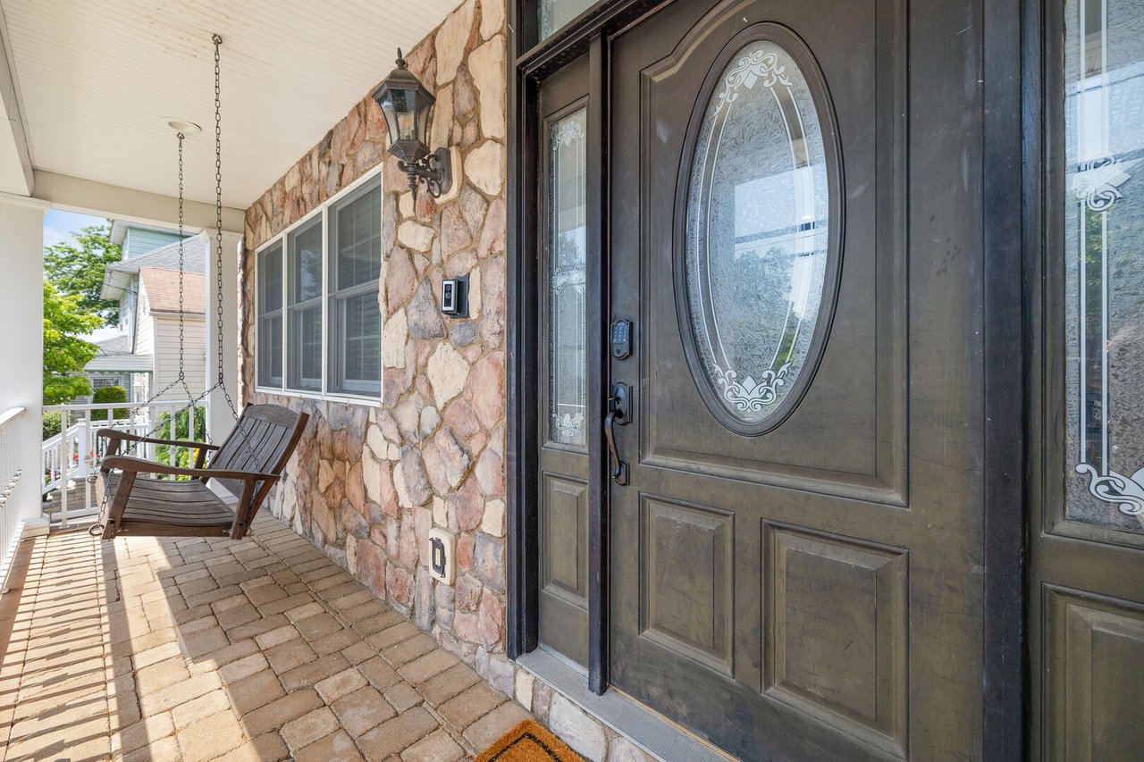 447 Forest Ave