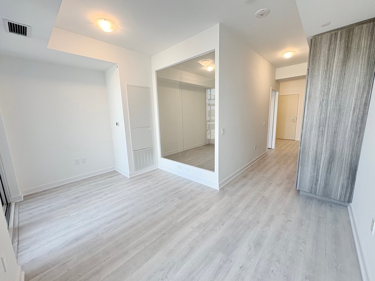 15 Richardson Street Unit: 610