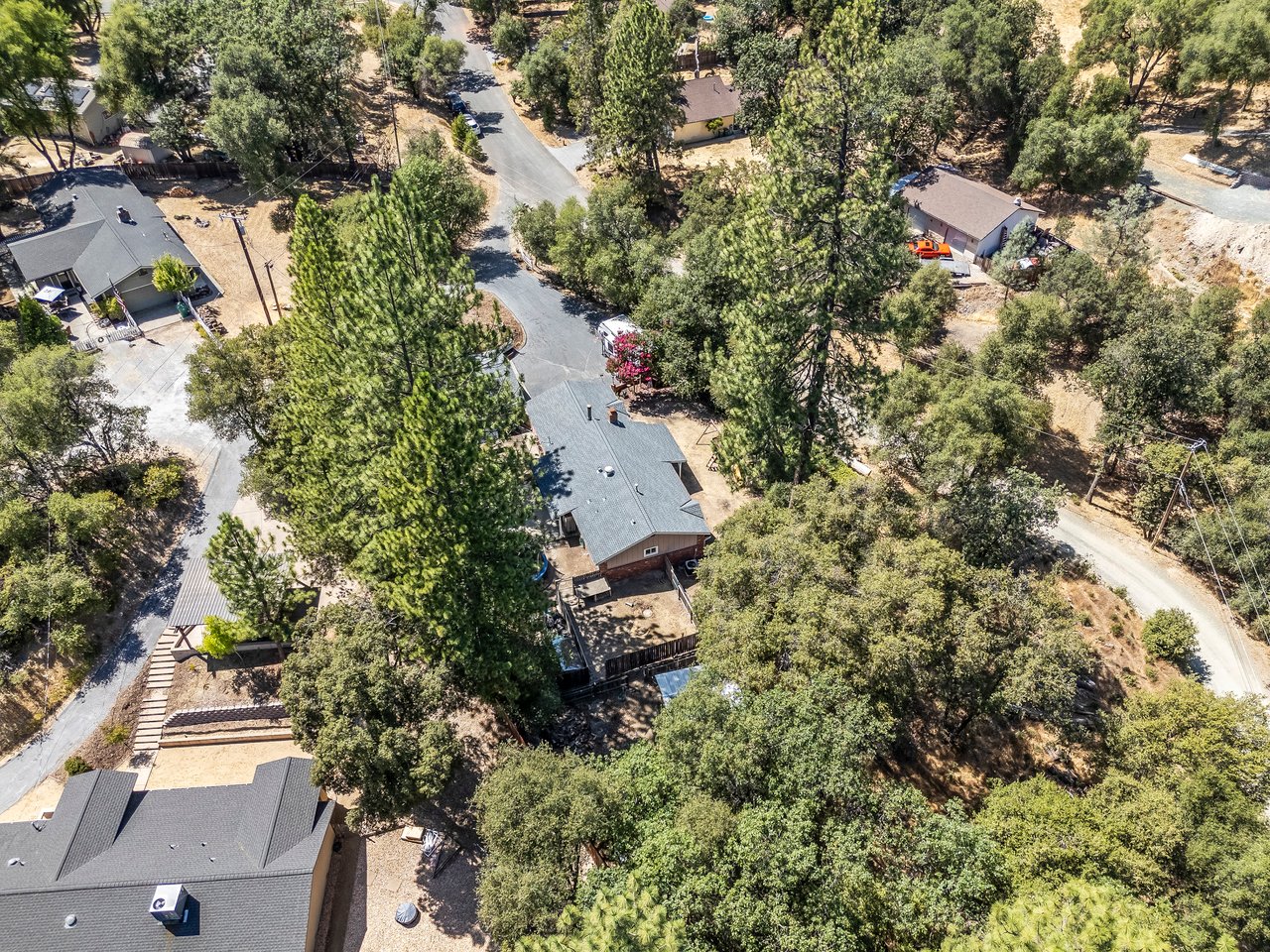 5761 Forest Lake Rd,