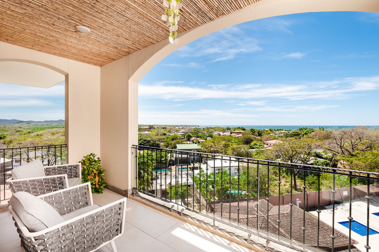 Penthouse 32 | Luxury Ocean-View Condo at Peninsula Langosta