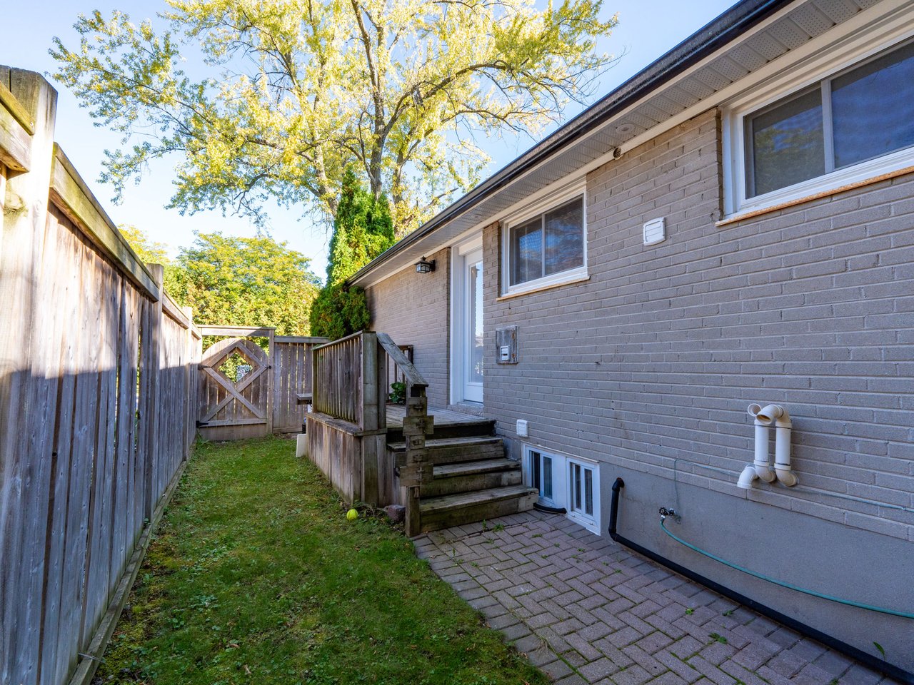 30 Foreht Crescent
