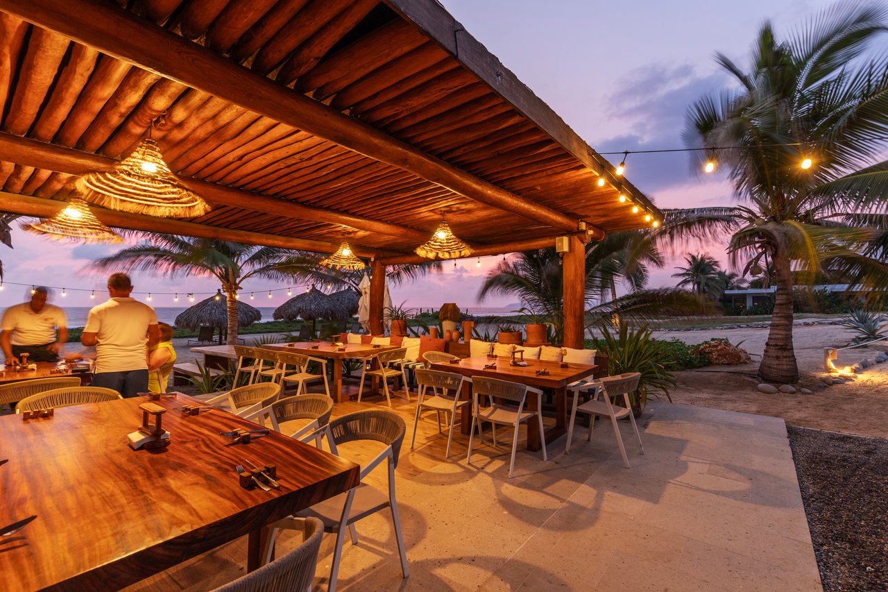 Marea Beachfront Villa I52