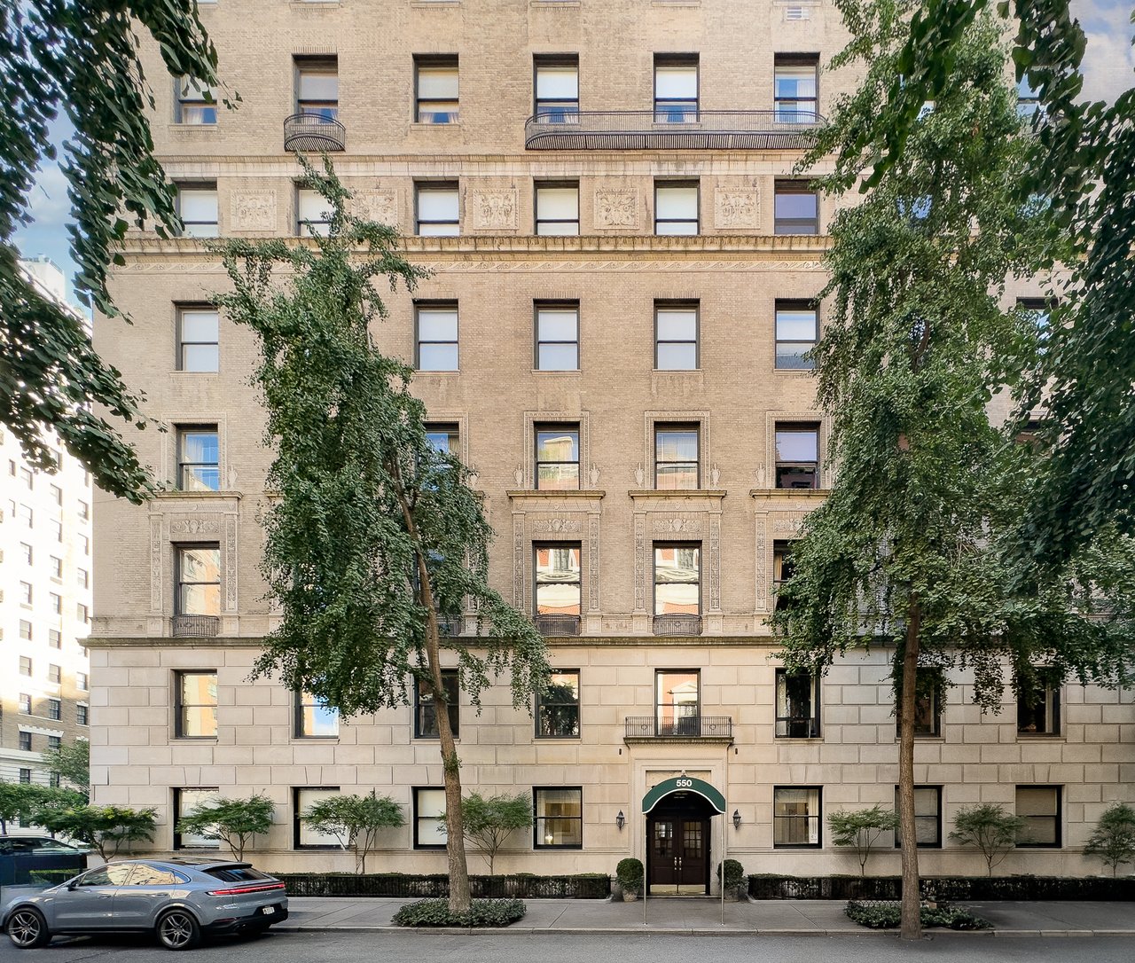 550 Park Avenue 12E
