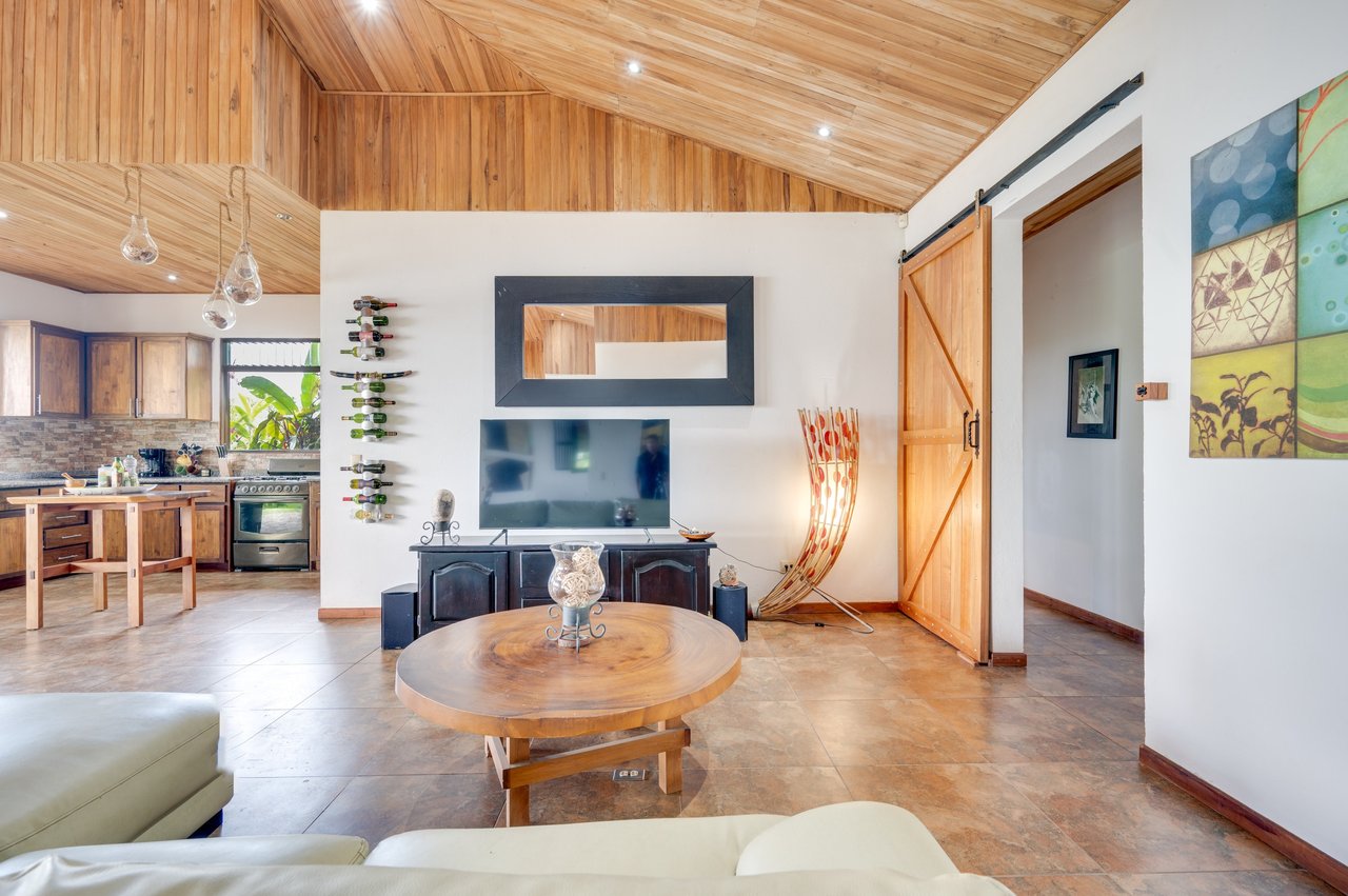 Casa Blanca | Multi-Villa Estate with Lake Views - Nuevo Arenal
