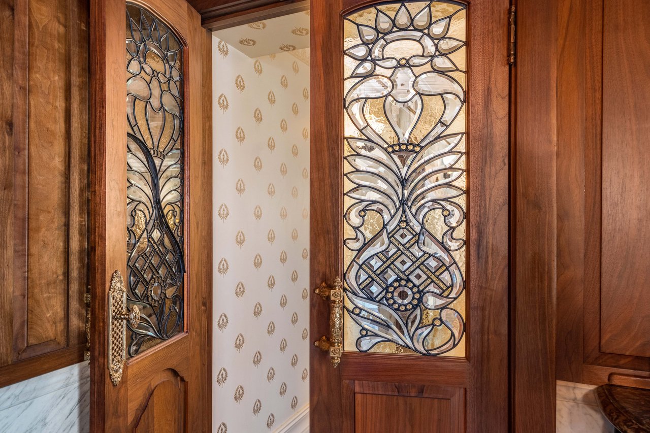 4 Thornewood Lane SW