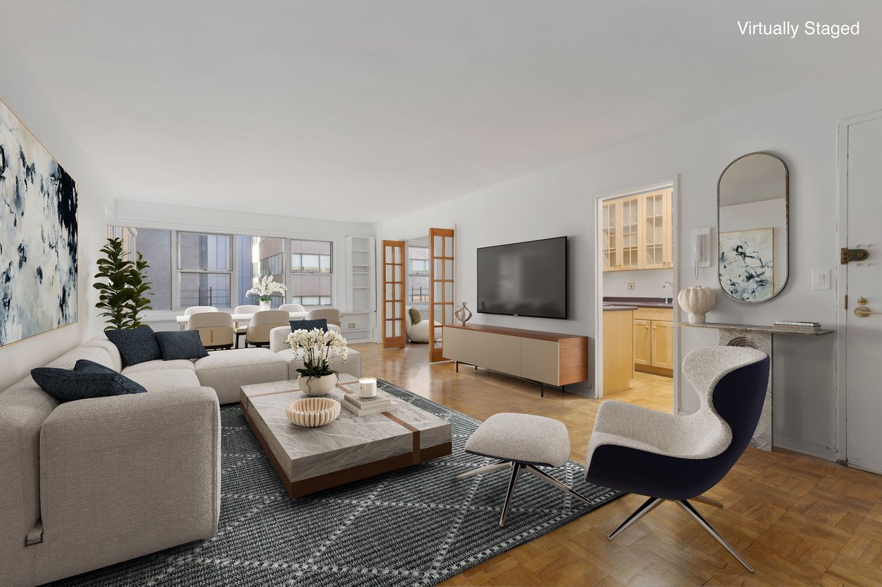 Oversized 1 bedroom, convertible 2 or home office!