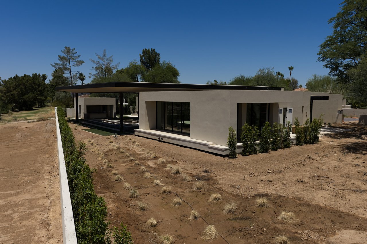 5909 East Sanna Street