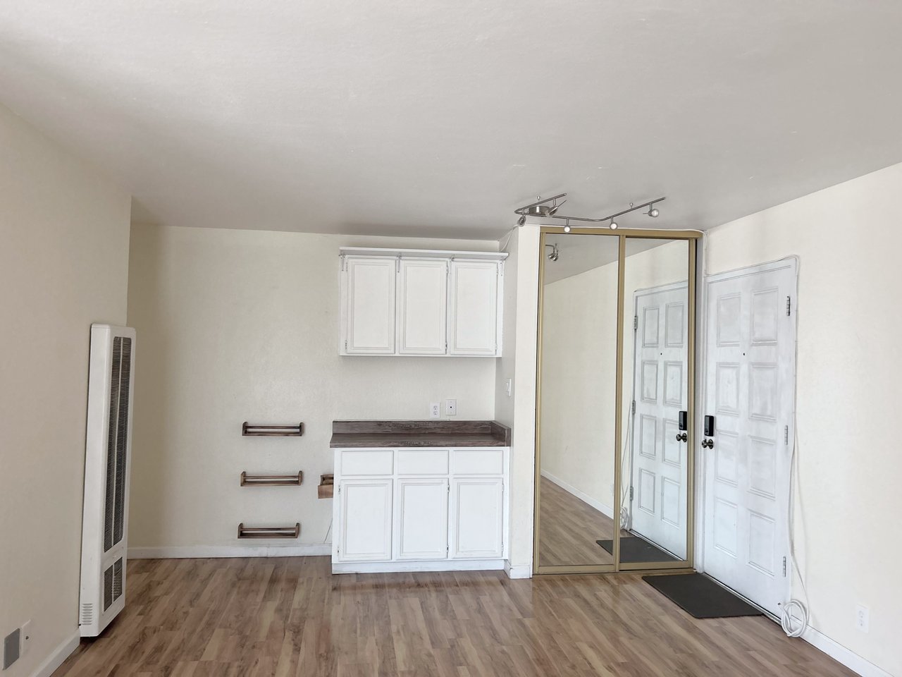 280 Easy Street Unit #210