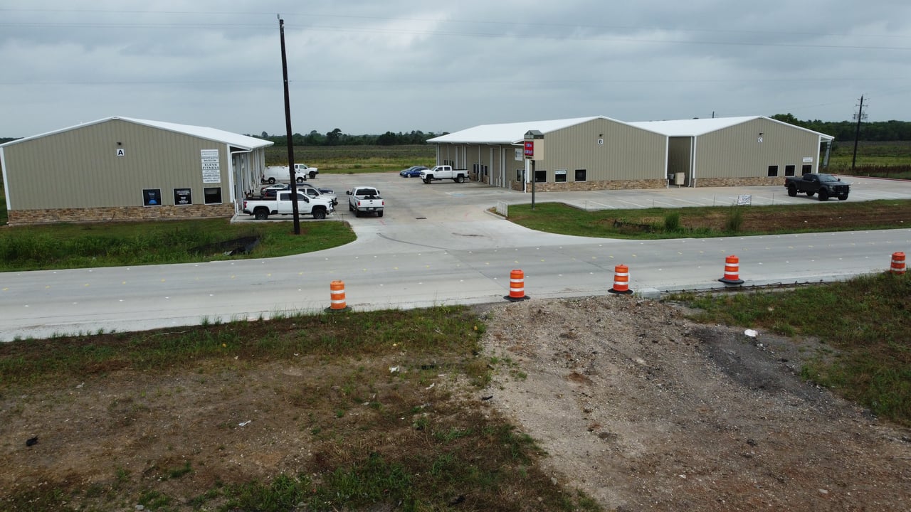 9210 TX 36 Business Park