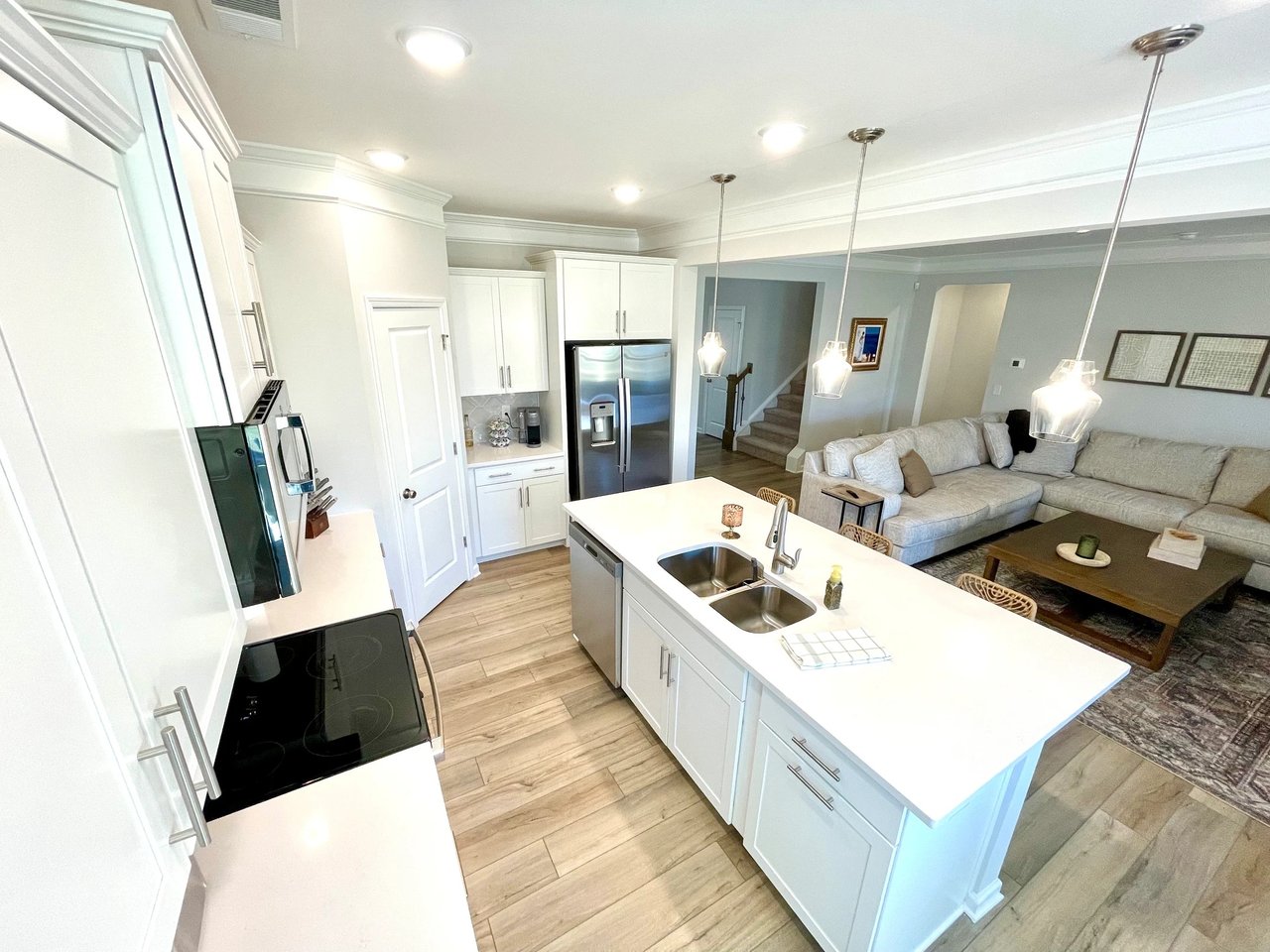 SOLD- Discover Modern Elegance: Move-In Ready Gem at 552 Bartoli Ct., Simpsonville SC – Offered by David Locke of Locke and Key Associates