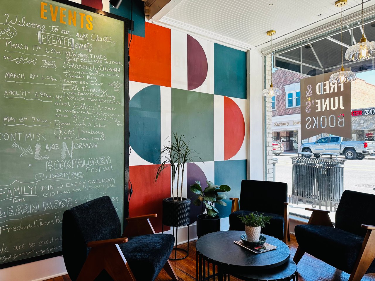 Charming Bookstores Around Lake Norman