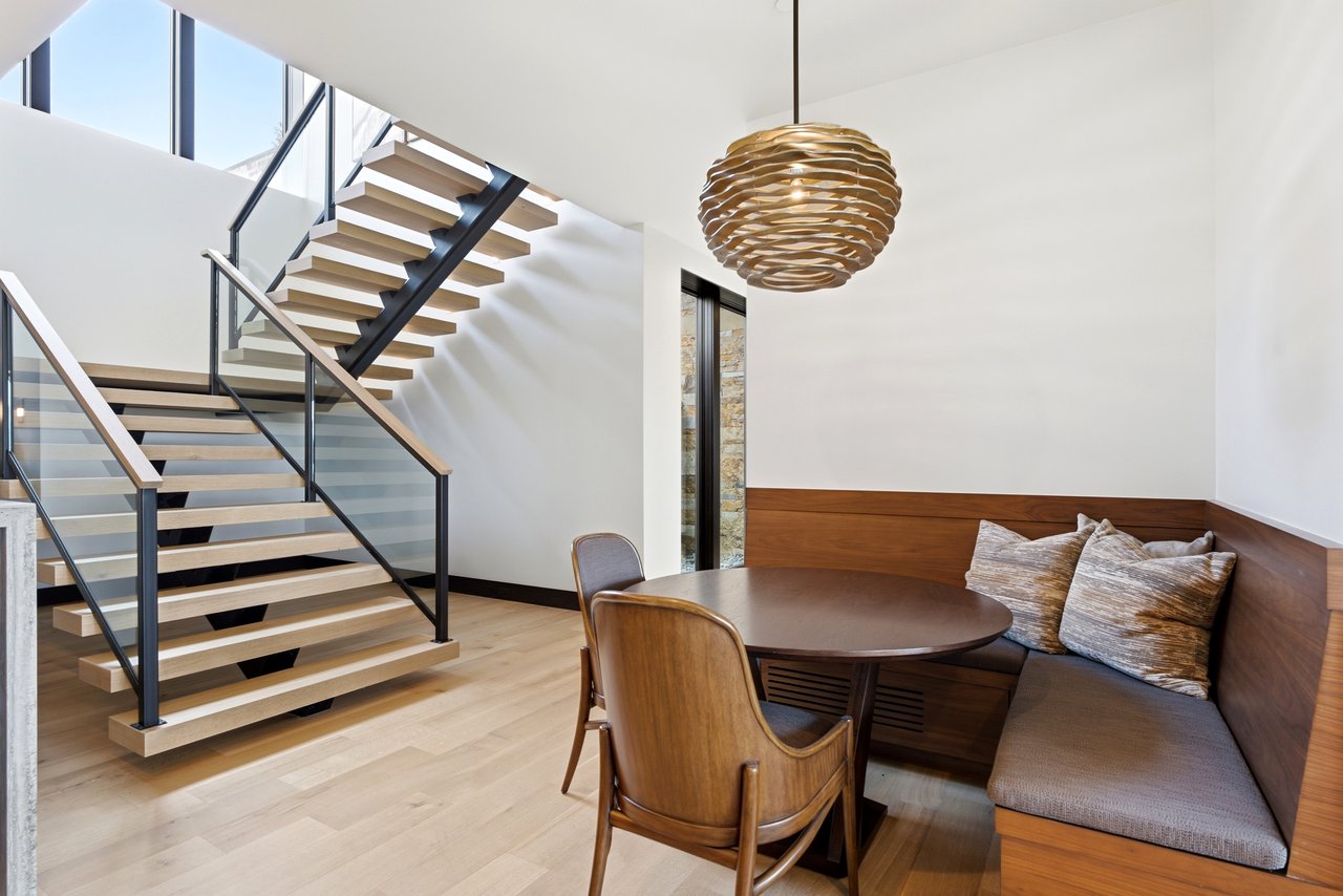 Top-of-Promontory Architectural Estate — Furnished & Turnkey - Front-Row Mountain Views
