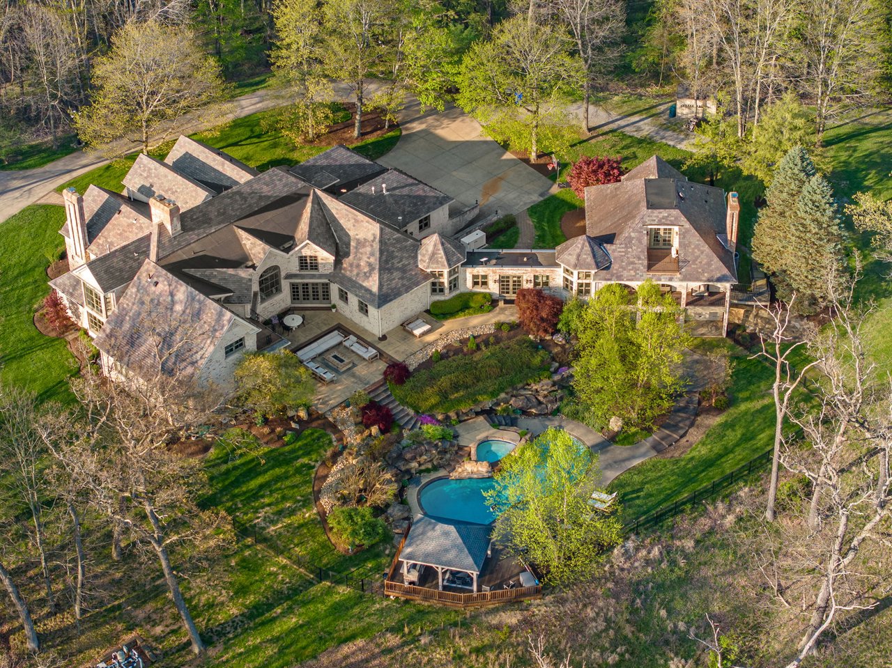 Sewickley Hills Luxury Estate on 10 Acres