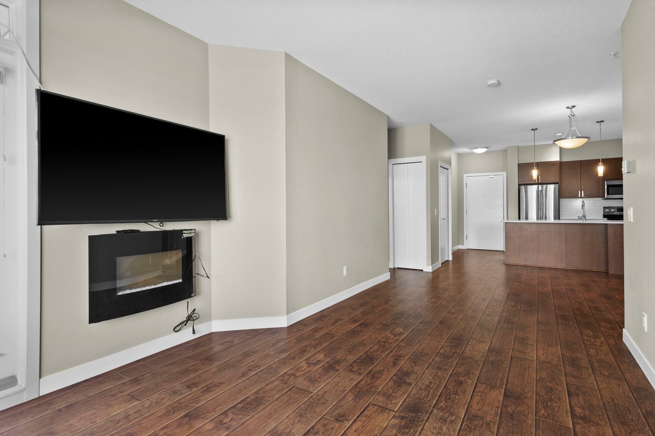 22 Auburn Bay Link SE Unit: 306