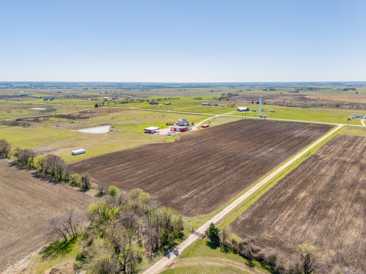 1295 County Road 432 Rd, Taylor Texas 76574