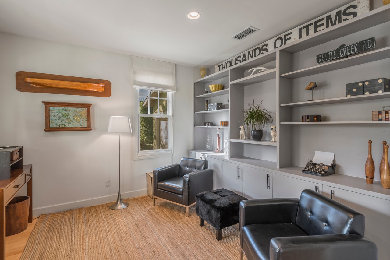 724 Charles Van Damme Way