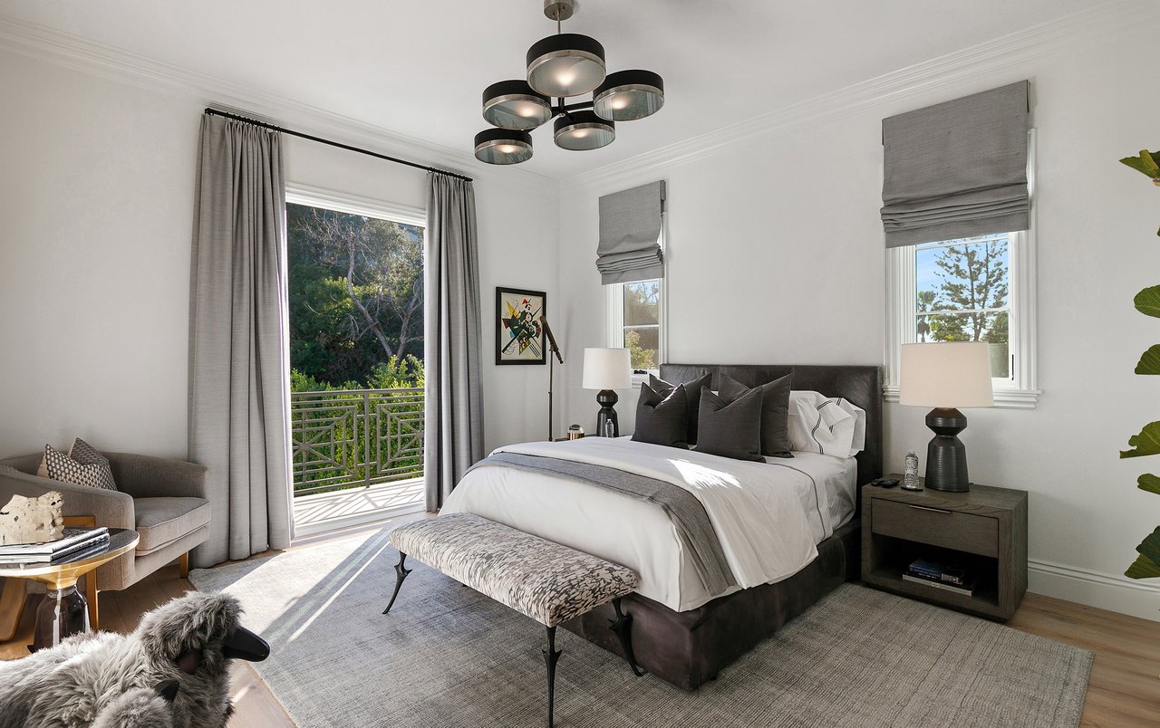 9520 Hidden Valley Rd, Beverly Hills