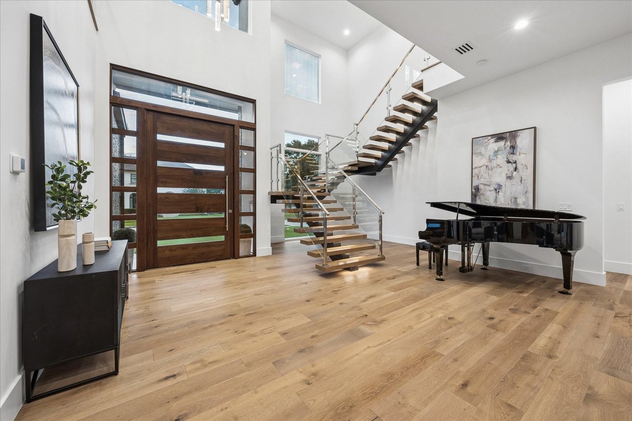 4529 Merrie Lane