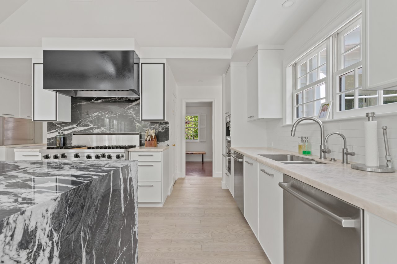 345 Woodridge Road