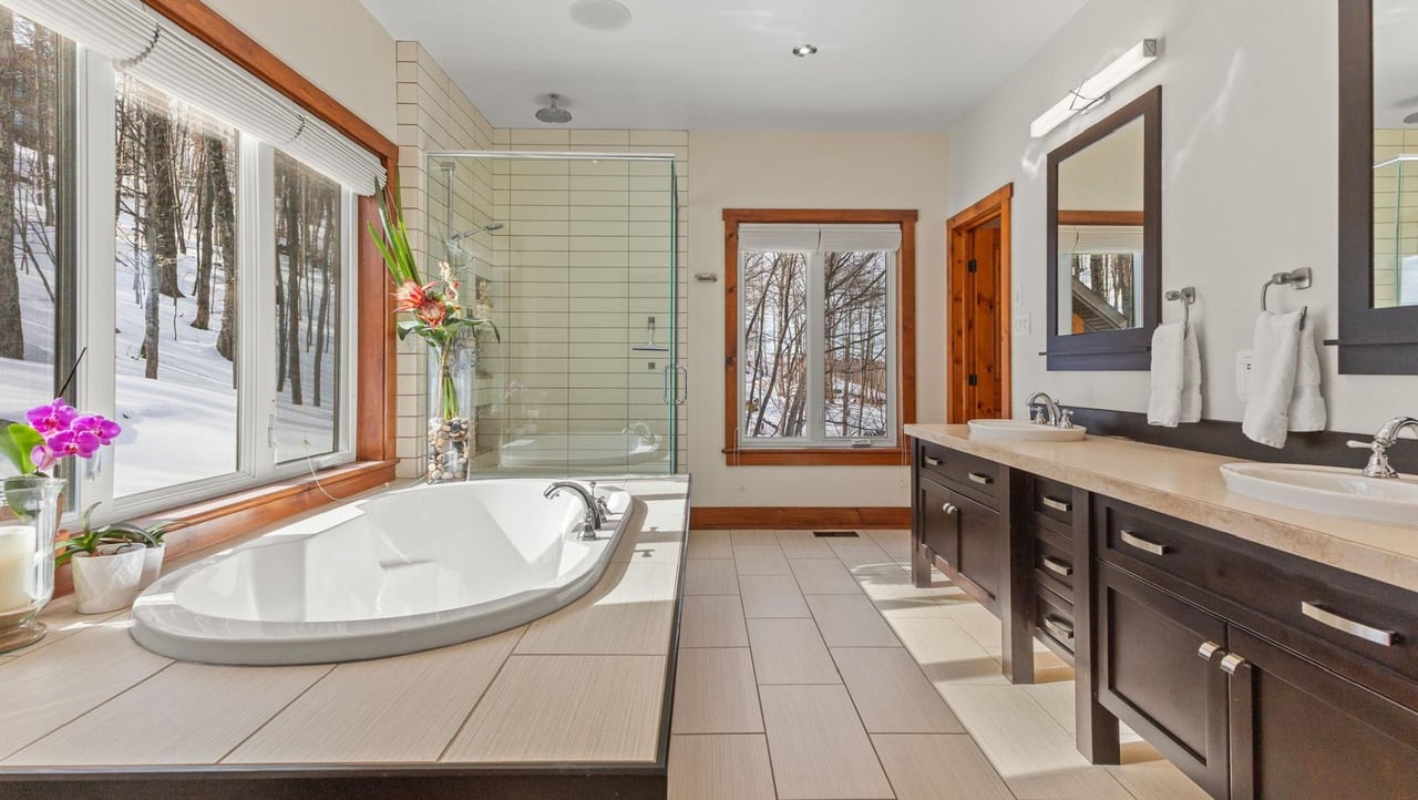 Mont-Saint-Sauveur | Panoramic ski-in/ski-out residence