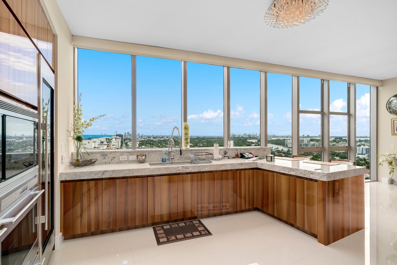 9701 Collins Ave #1601S