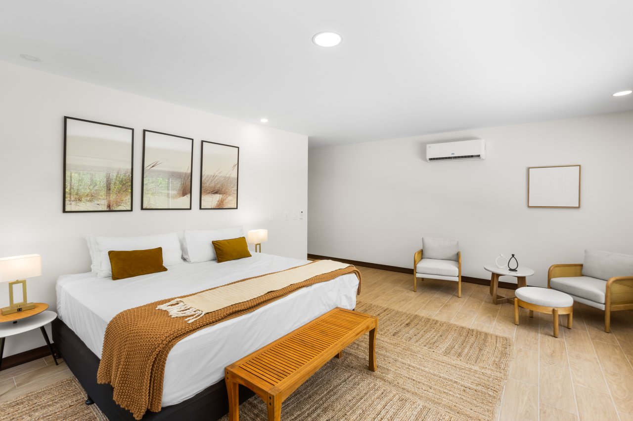 Flamingo Estates Luxury Home | Modern 4-Bed Retreat with Pool & Rooftop Terrace Near Beach & Marina
