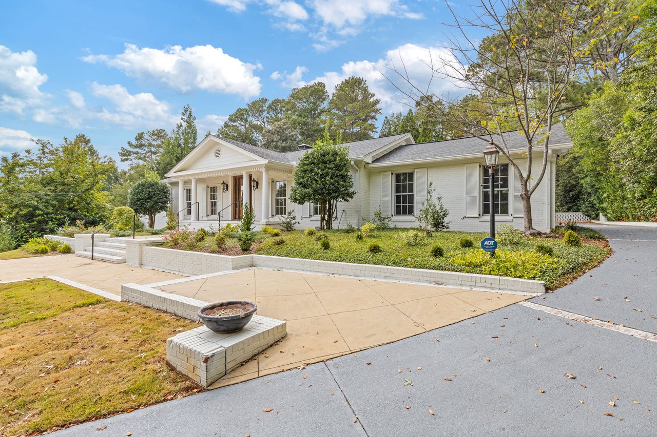 5650 Eden Roc Ln