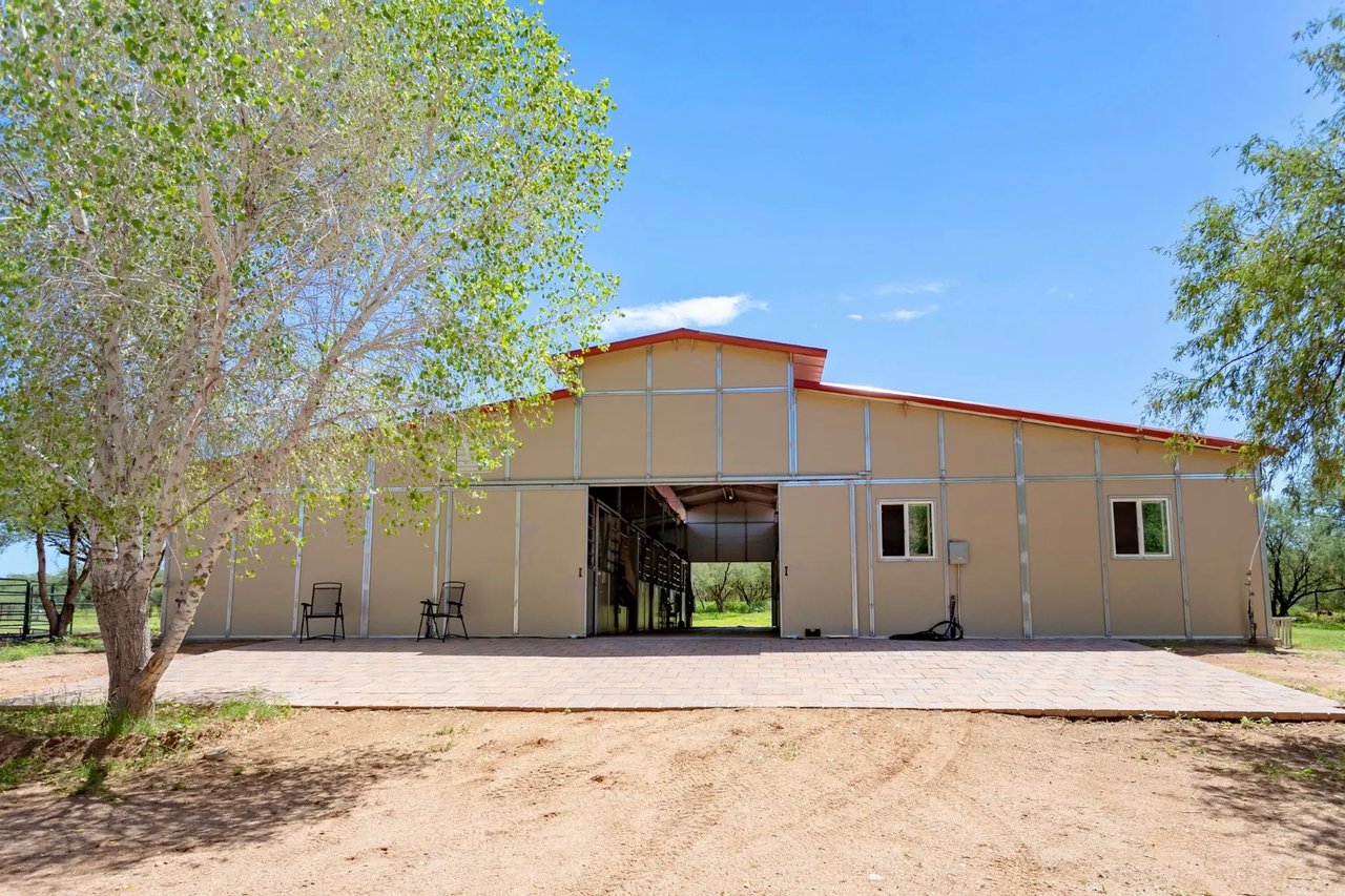 3155 W Elephant Head Rd